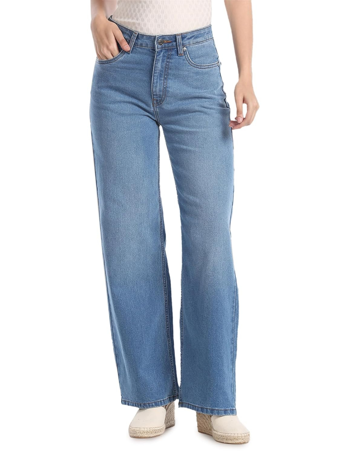 Women Classic Fit Denim Jeans