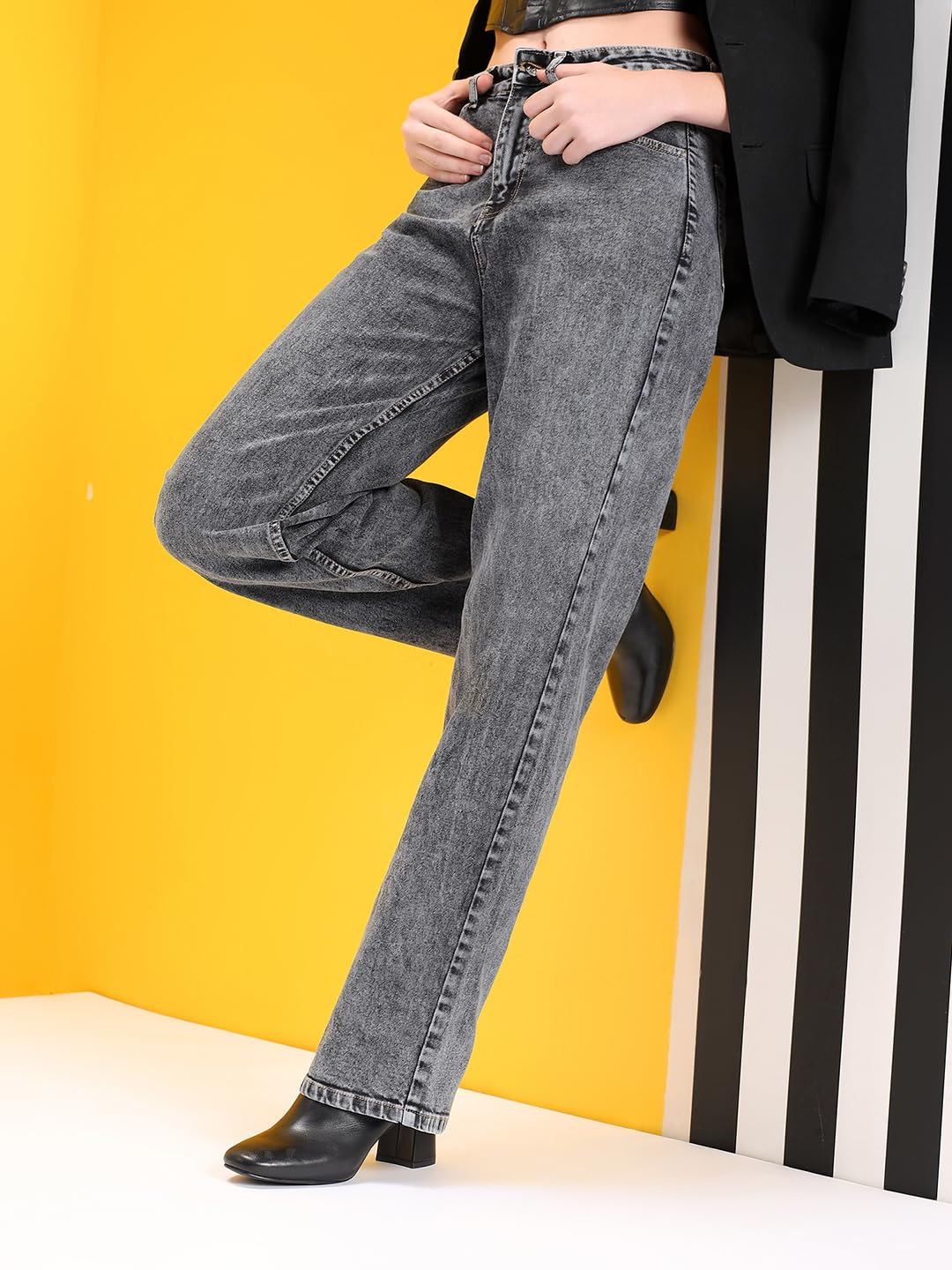 Women High-Rise Straight Leg Jeans - Image 19