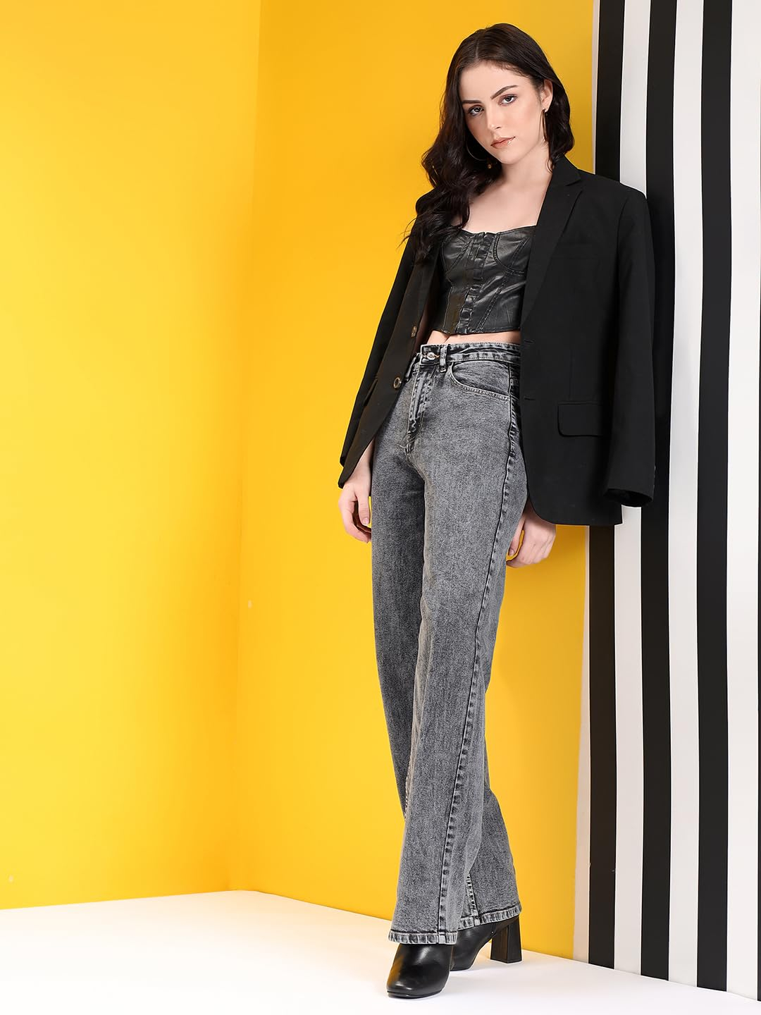 Women High-Rise Straight Leg Jeans - Image 20