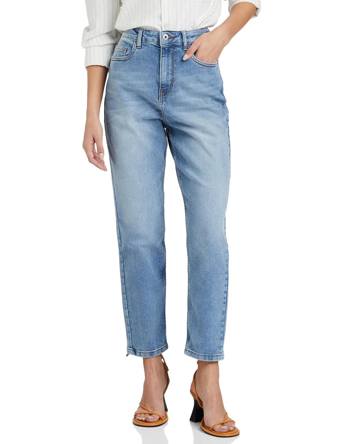 Women Mid-Rise Loose Flared Jeans - Image 17