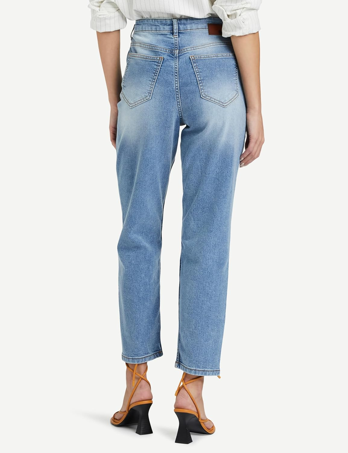 Women Mid-Rise Loose Flared Jeans - Image 18