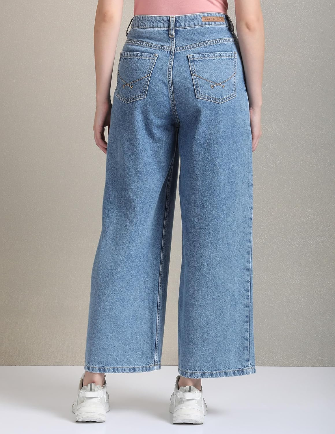 Women Classic High-Rise Regular Jeans - Image 10