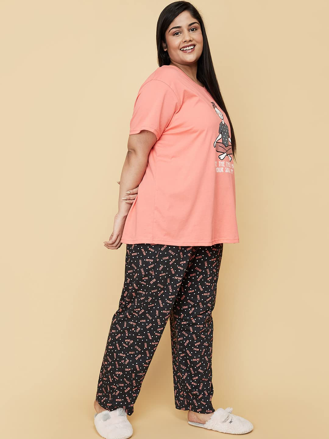 Women Plus Size Cotton T-Shirt and Pyjama Set - Image 3