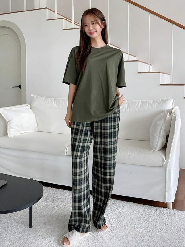 Women Round Neck Printed Nightsuit Set - Image 31