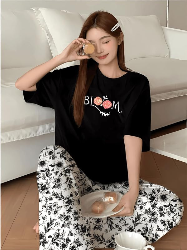 Women Round Neck Printed Nightsuit Set - Image 35