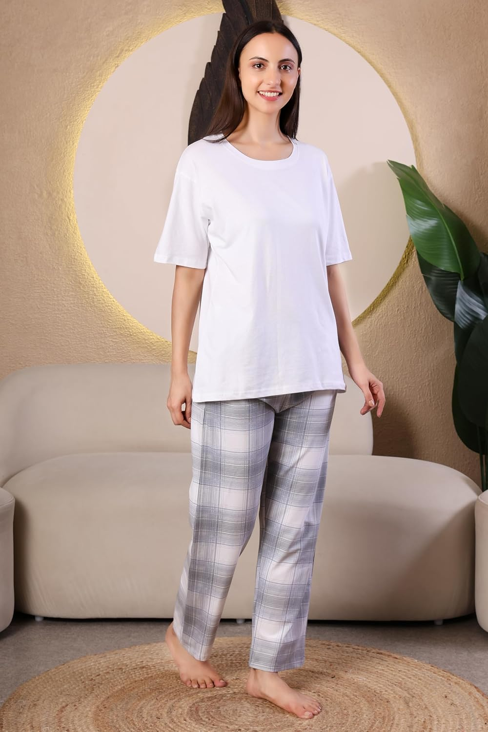 Women Round Neck Printed Nightsuit Set - Image 43