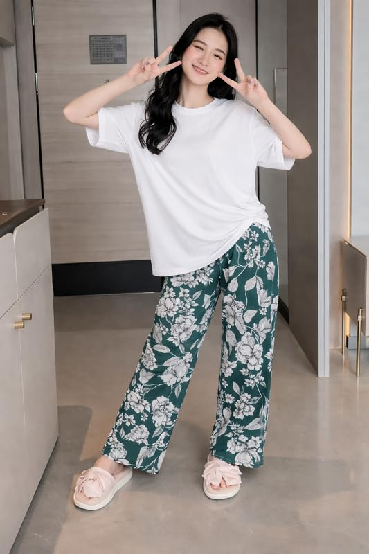 Women Round Neck Printed Nightsuit Set - Image 74